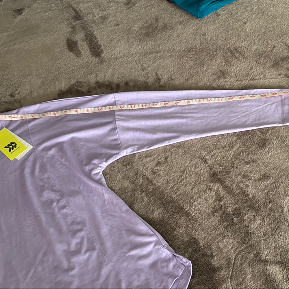 NWT All in Motion Moisture Wicking Lavender Top - Picture 6 of 8